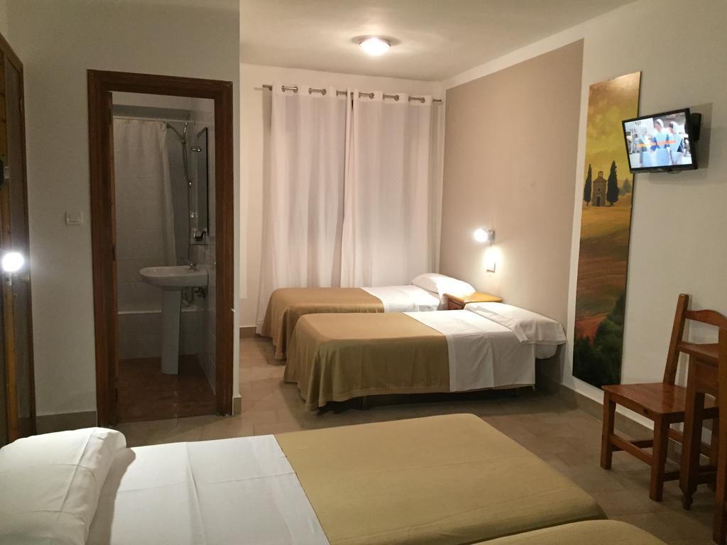 Hostal Puerto Beach Μοτρίλ Δωμάτιο φωτογραφία